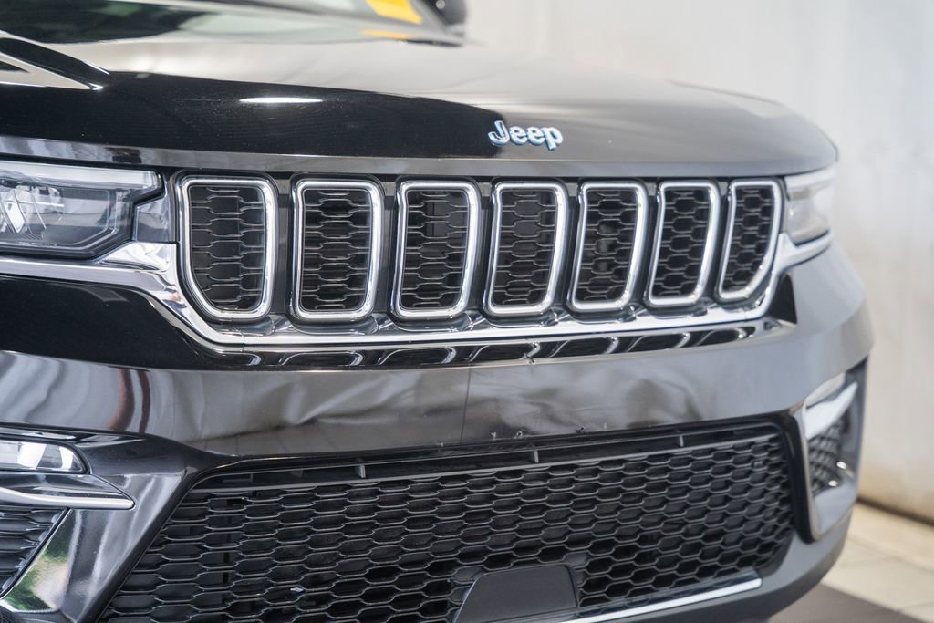 Used 2022 Jeep Grand Cherokee Limited 4xe AWD/4WD image 11