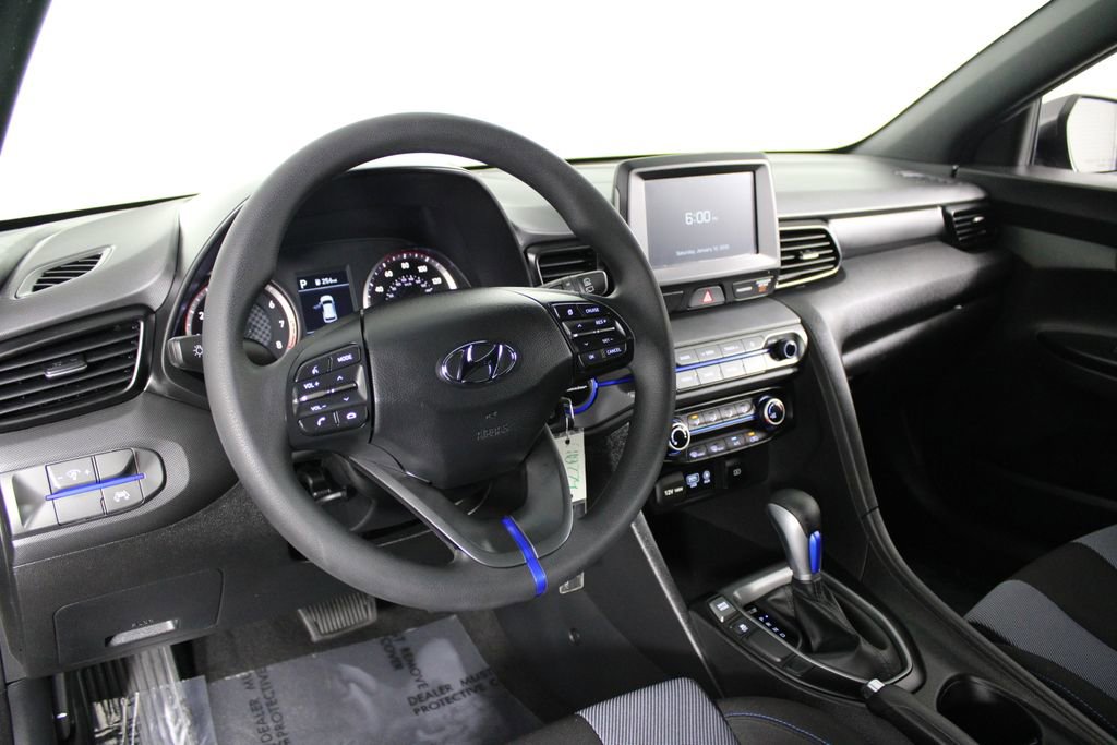 Used 2019 Hyundai Veloster 2.0 image 16