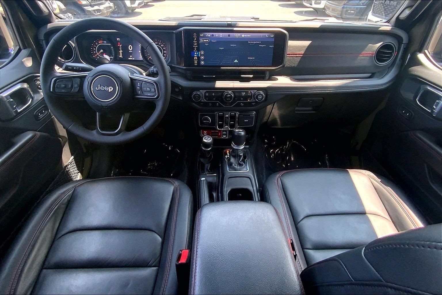 Certified 2025 Jeep Wrangler Unlimited Rubicon AWD/4WD image 15