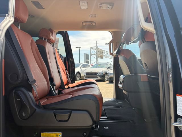 Used 2024 Kia Carnival SX image 24