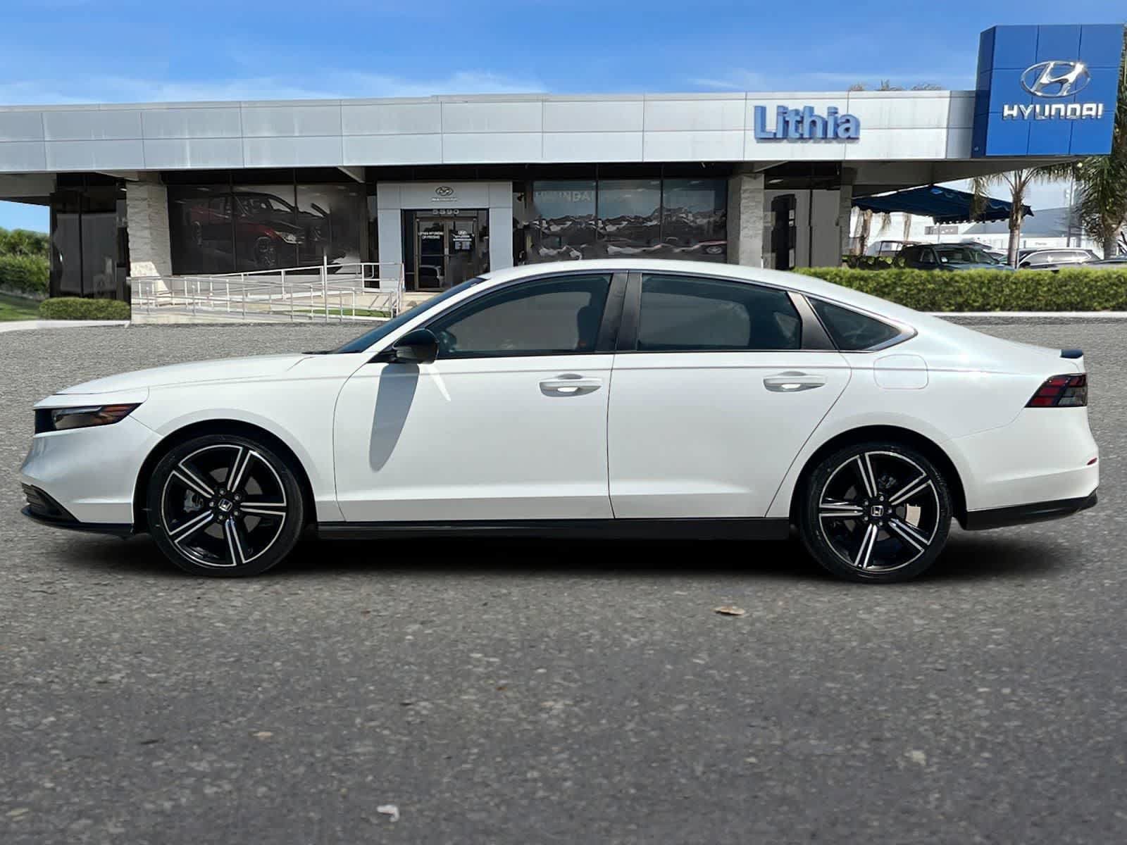 Used 2025 Honda Accord Sport image 6