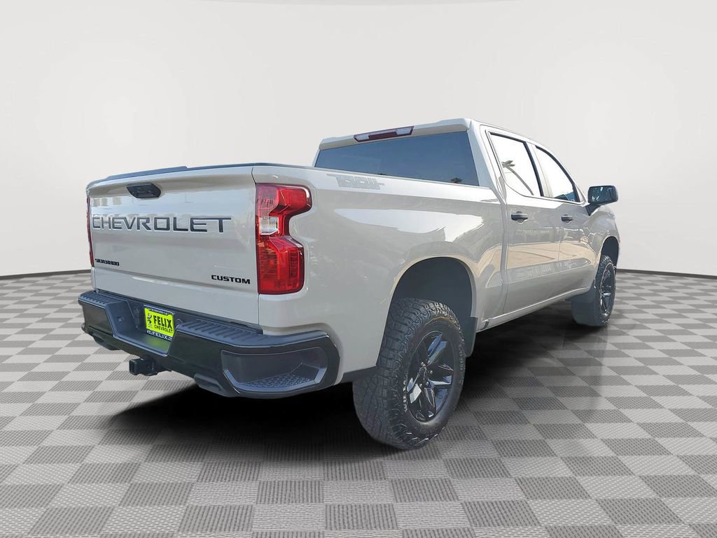 New 2026 Chevrolet Silverado 1500 Custom Trail Boss w/ Dark Appearance Package image 3