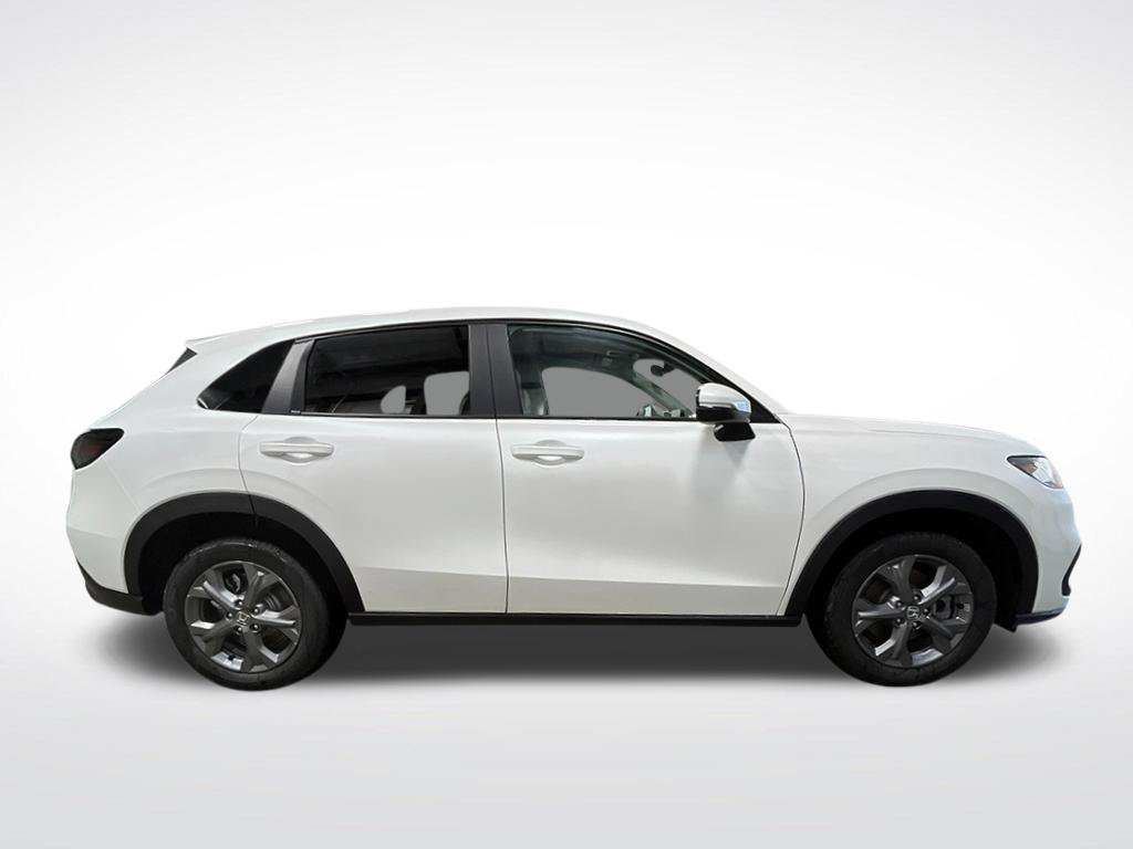 Certified 2026 Honda HR-V LX image 9