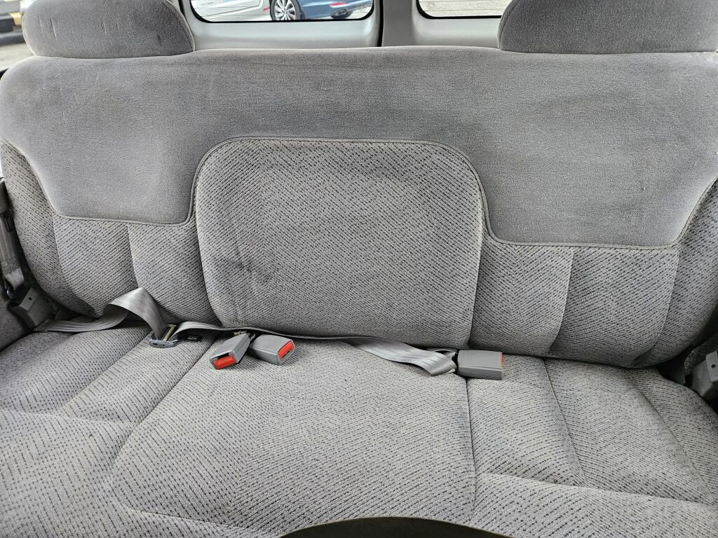 Used 1995 Chevrolet Suburban 2WD image 9
