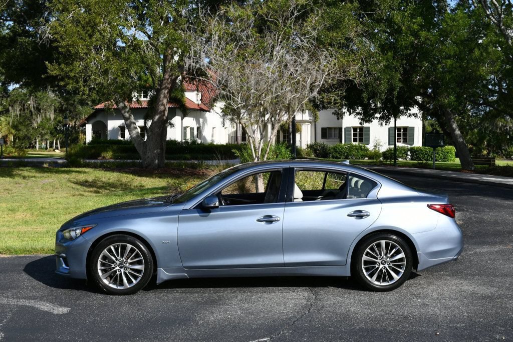 Used 2018 INFINITI Q50 Luxe w/ Sensory Package (Luxe) RWD image 24