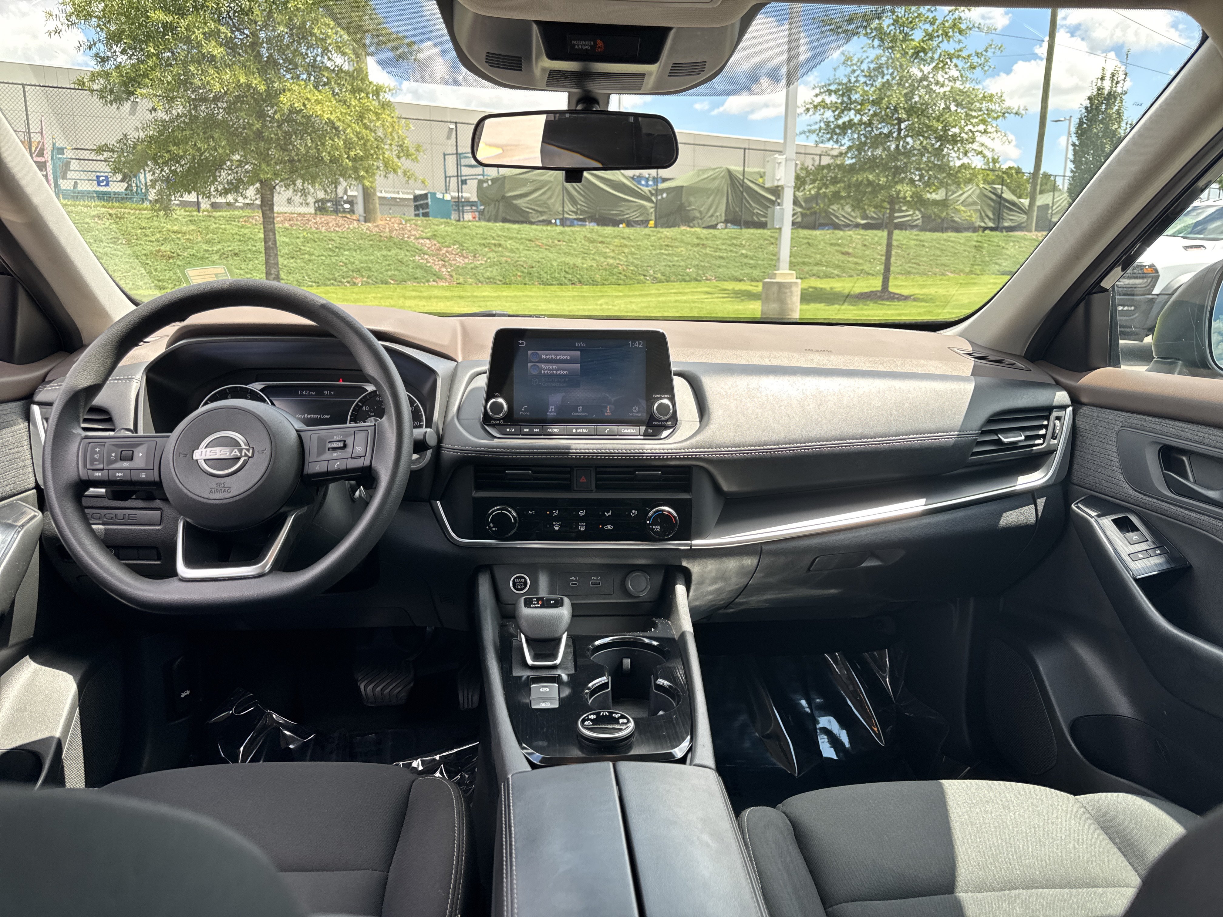 Used 2023 Nissan Rogue S AWD/4WD image 30
