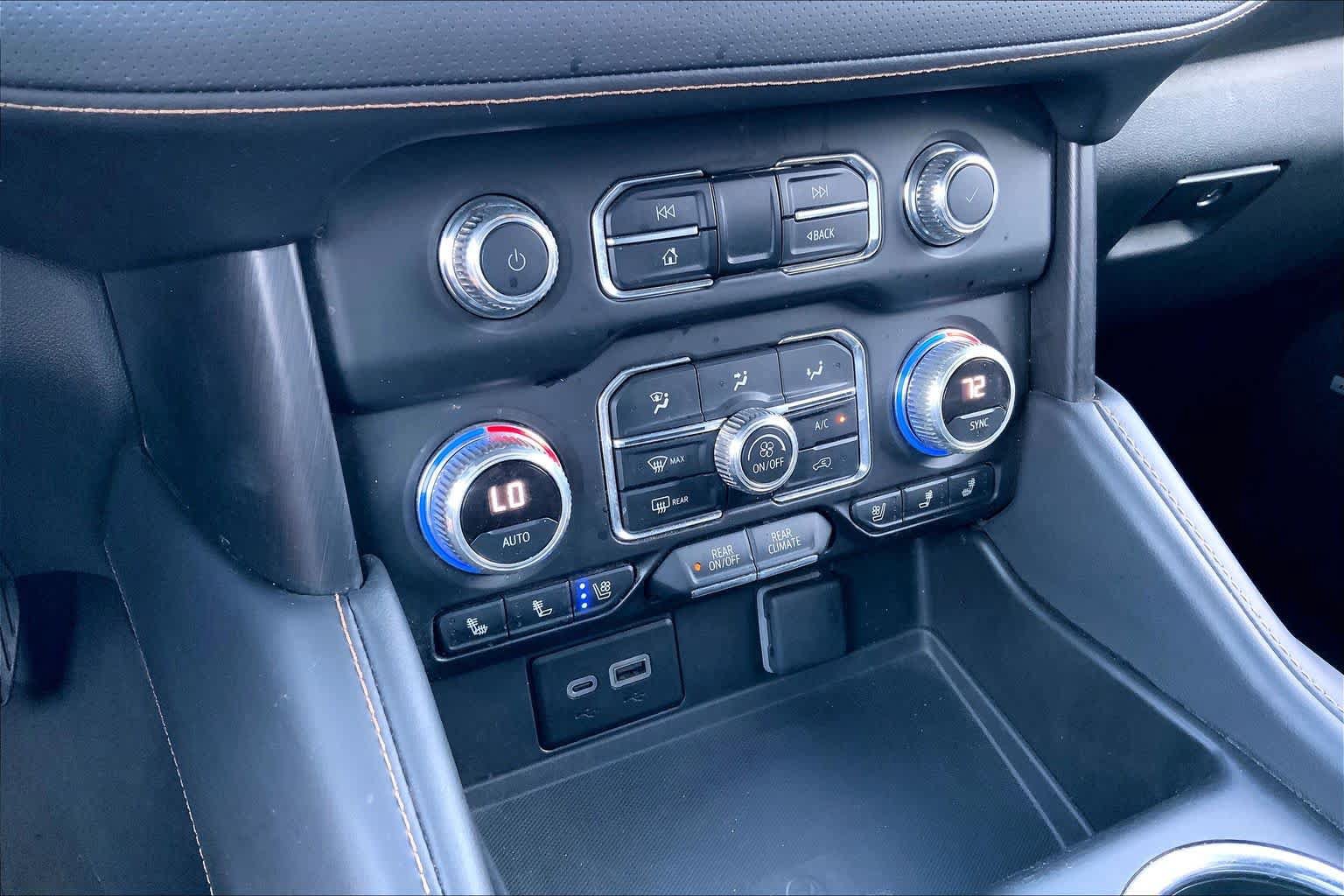 Used 2024 GMC Yukon XL AT4 w/ AT4 Premium Plus Package AWD/4WD image 67