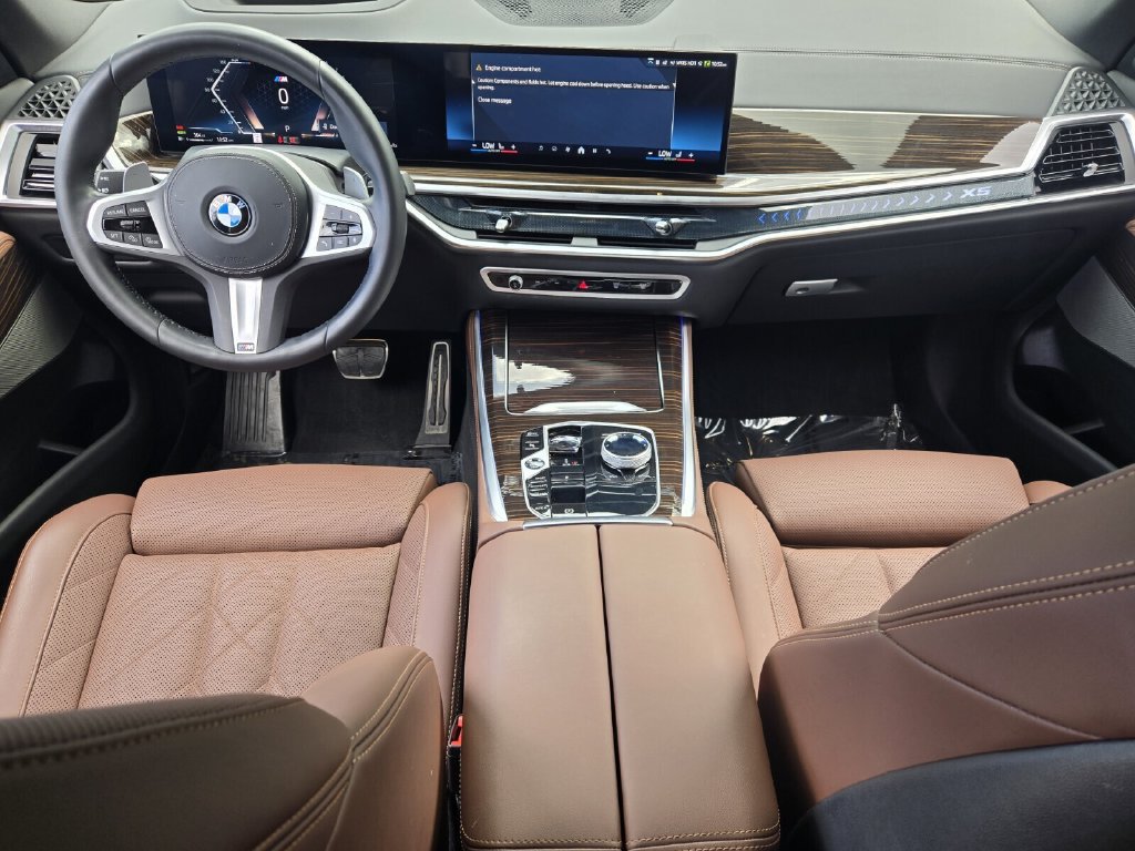 Used 2026 BMW X5 sDrive40i w/ Executive Package RWD image 12