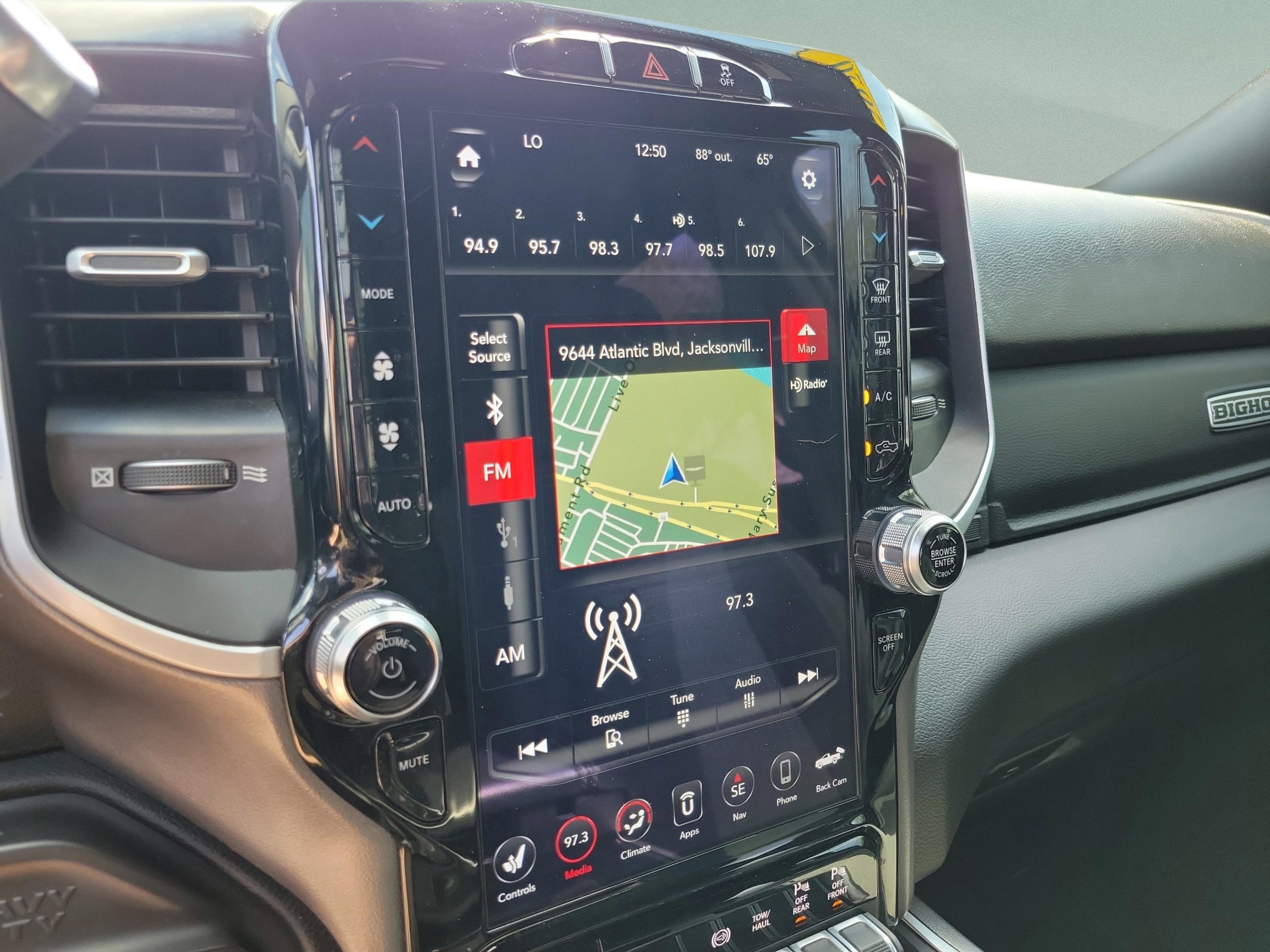 Used 2020 RAM 3500 Big Horn w/ Level 2 Equipment Group image 18