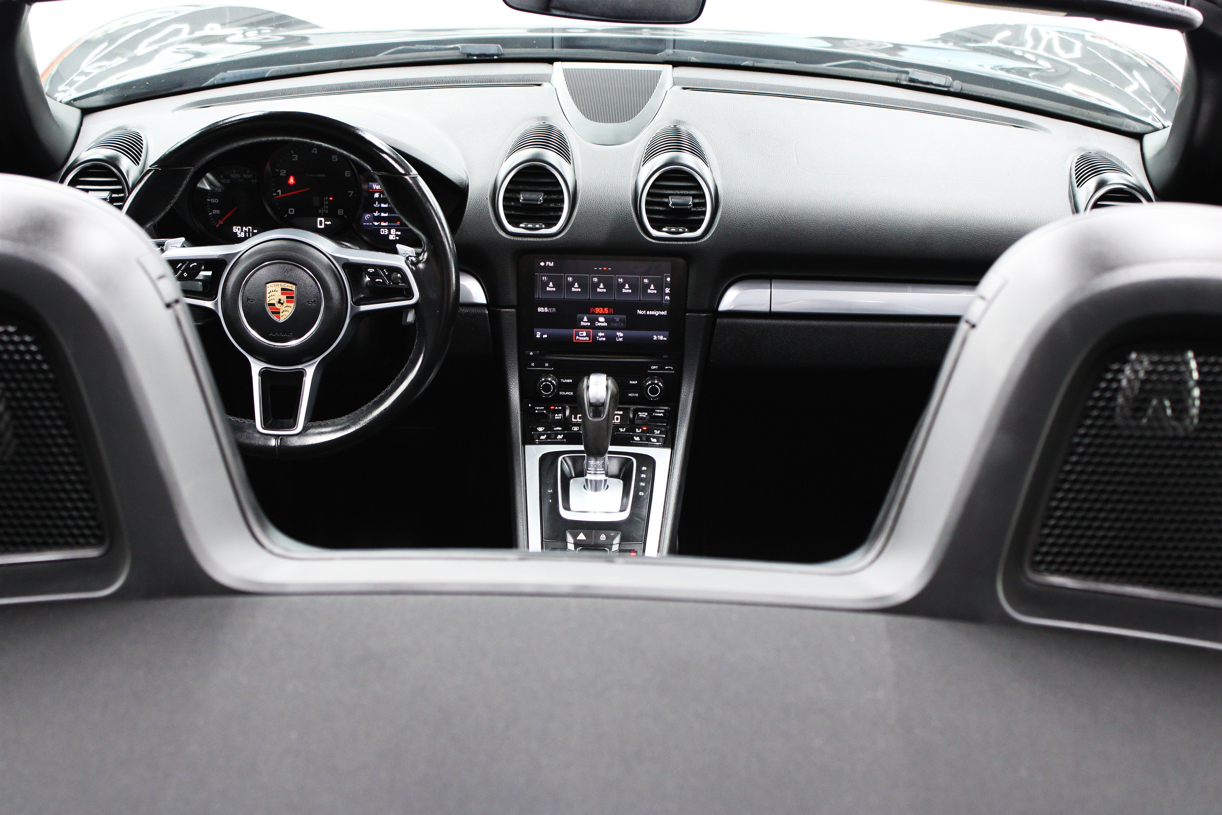 Used 2021 Porsche 718 Boxster w/ Premium Package RWD image 2