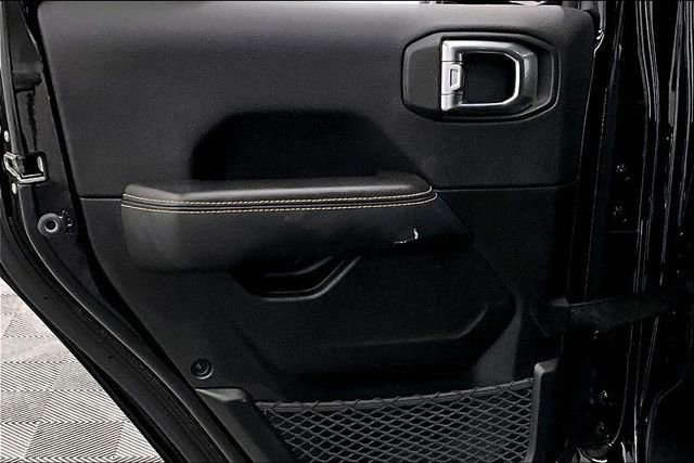 Used 2025 Jeep Wrangler Unlimited Sahara w/ Safety Group image 22