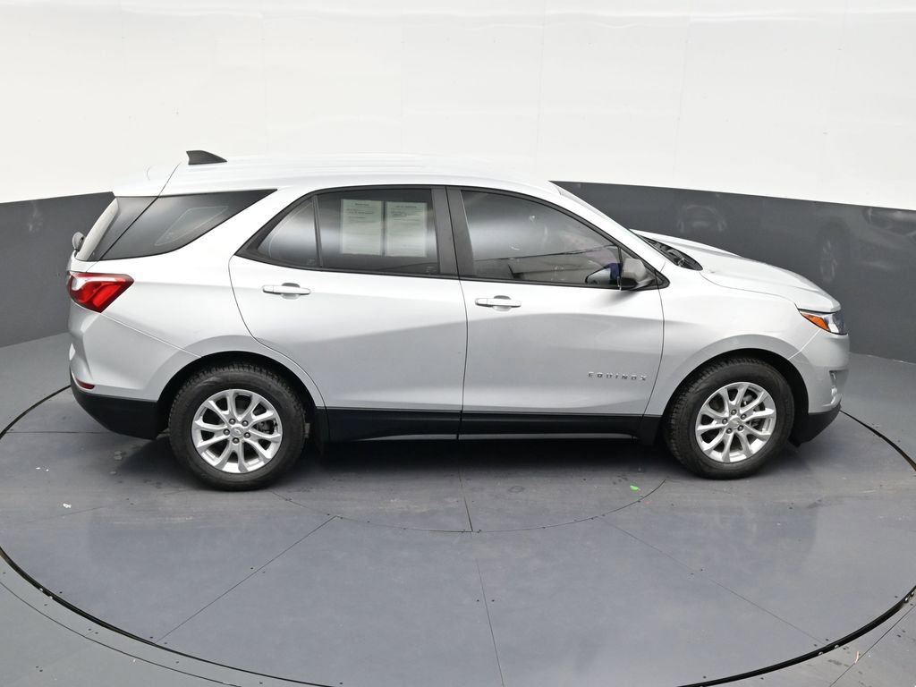 Used 2021 Chevrolet Equinox LS FWD image 17