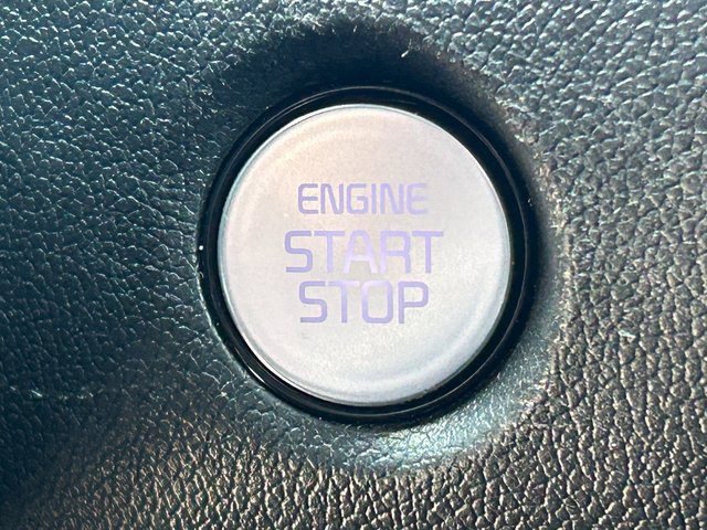 Used 2024 Kia Sorento S image 15