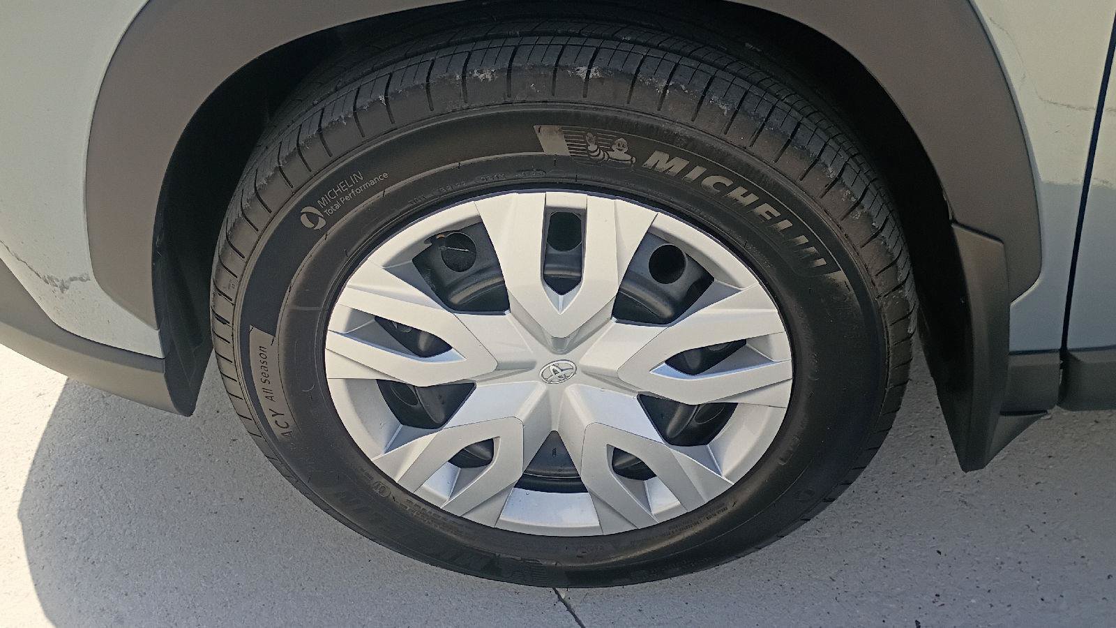 Used 2026 Toyota Corolla Cross L FWD image 24