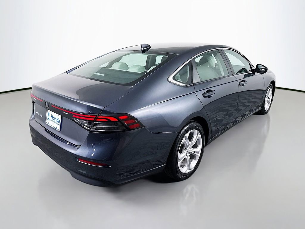 Used 2023 Honda Accord LX image 7