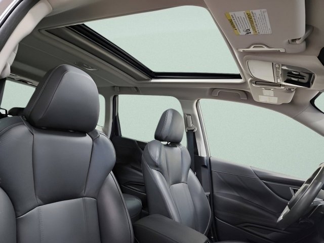 Used 2023 Subaru Forester Touring image 6
