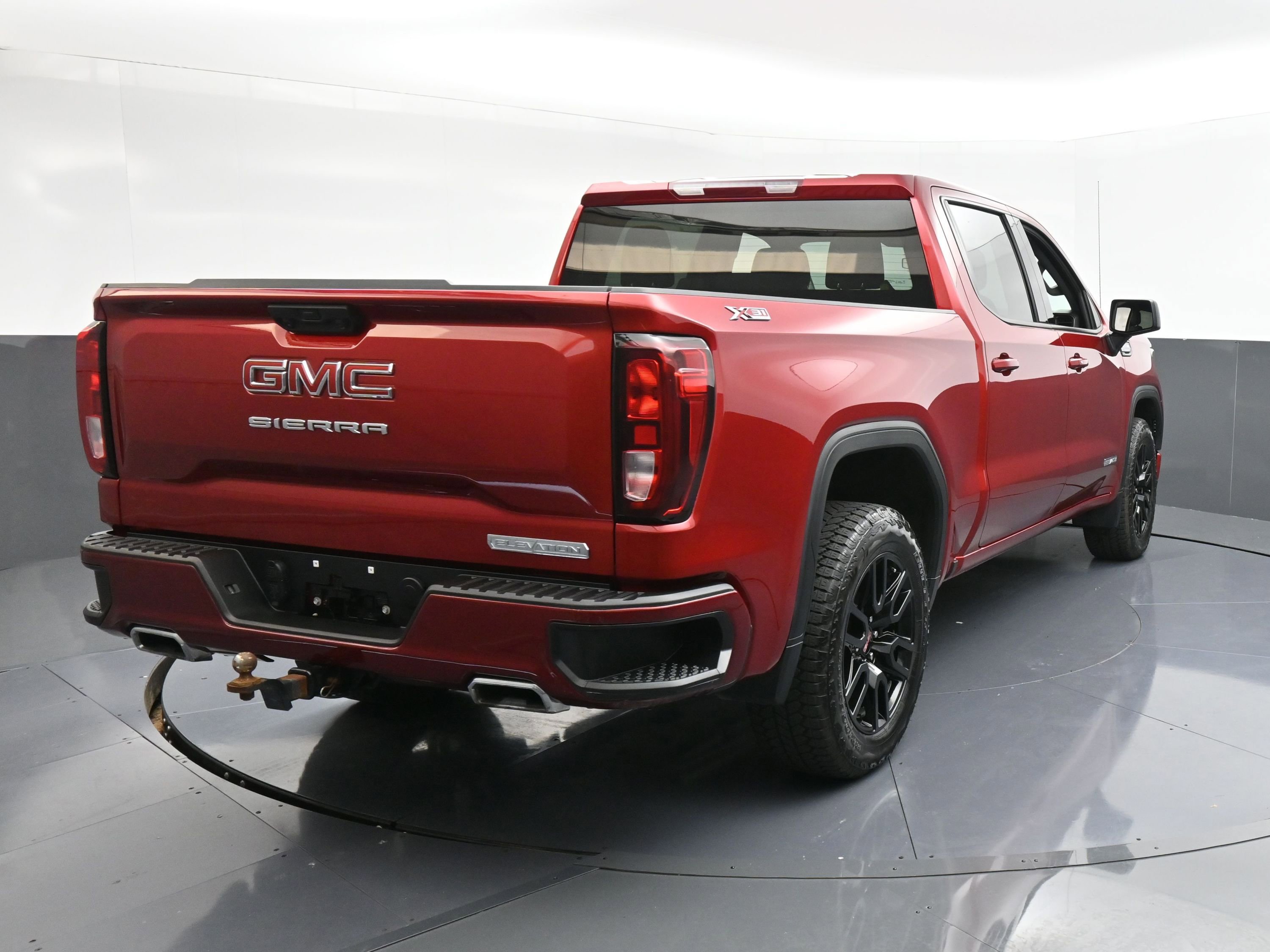 Used 2023 GMC Sierra 1500 Elevation w/ X31 Off-Road Package image 8