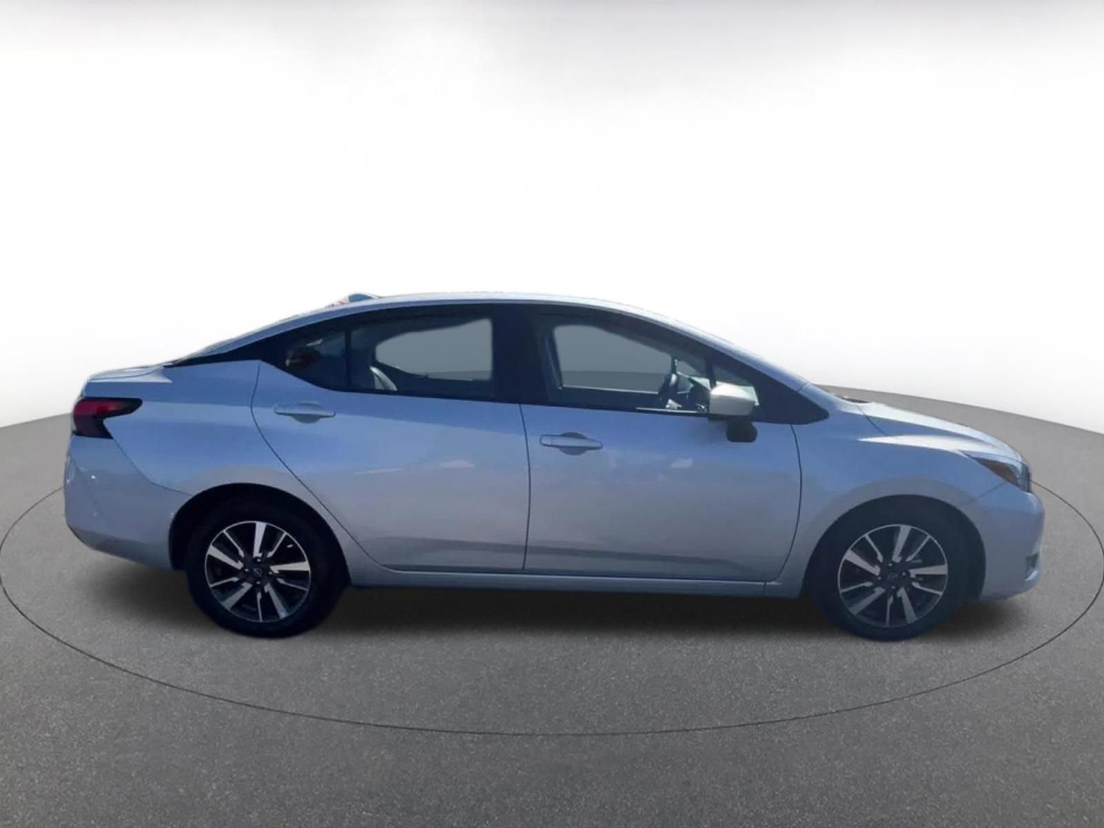 Used 2025 Nissan Versa SV FWD image 16