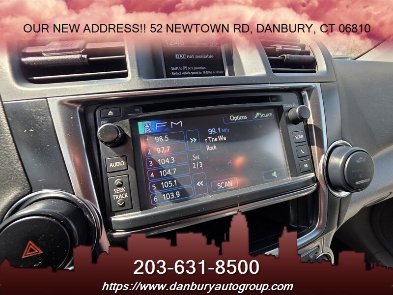 Used 2013 Toyota Highlander 4WD w/ Cold Weather Pkg image 13