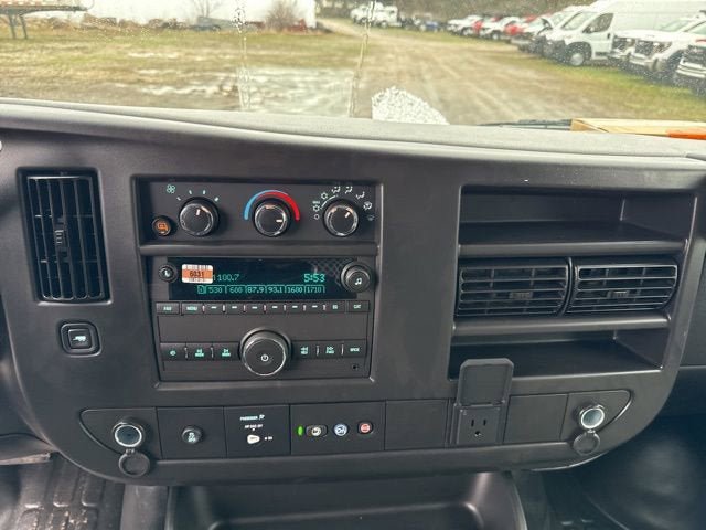 New 2026 GMC Savana 3500 w/ Driver Convenience Package RWD image 13