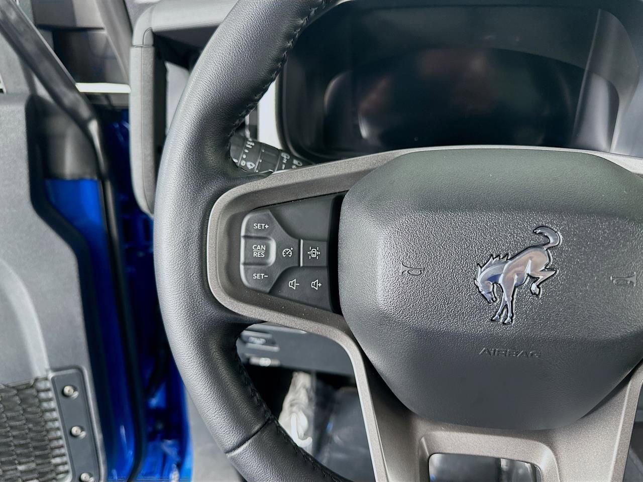 Used 2025 Ford Bronco Badlands image 33