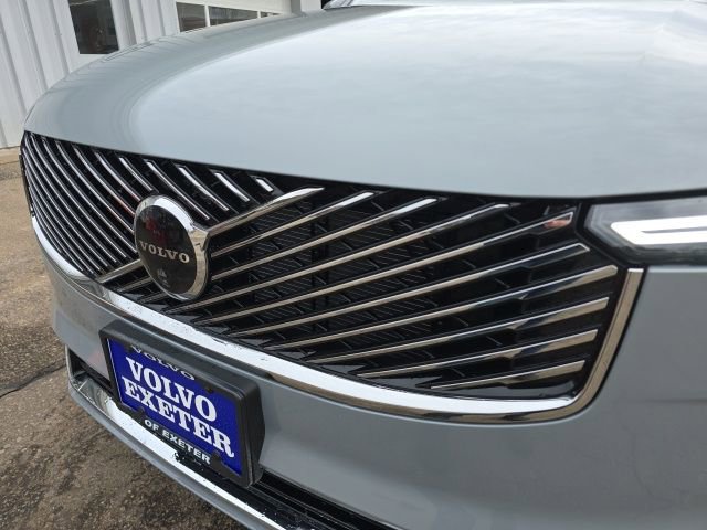 New 2026 Volvo XC90 B6 Plus w/ Protection Package Premier image 11