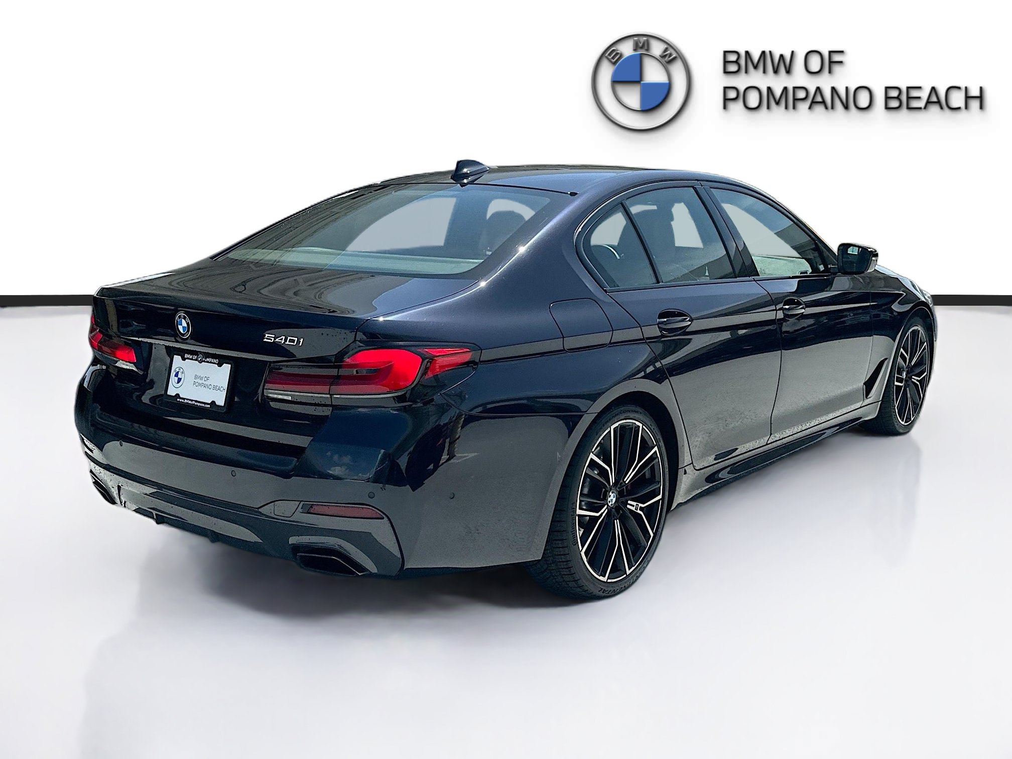 Used 2022 BMW 540i w/ M Sport Package RWD image 7