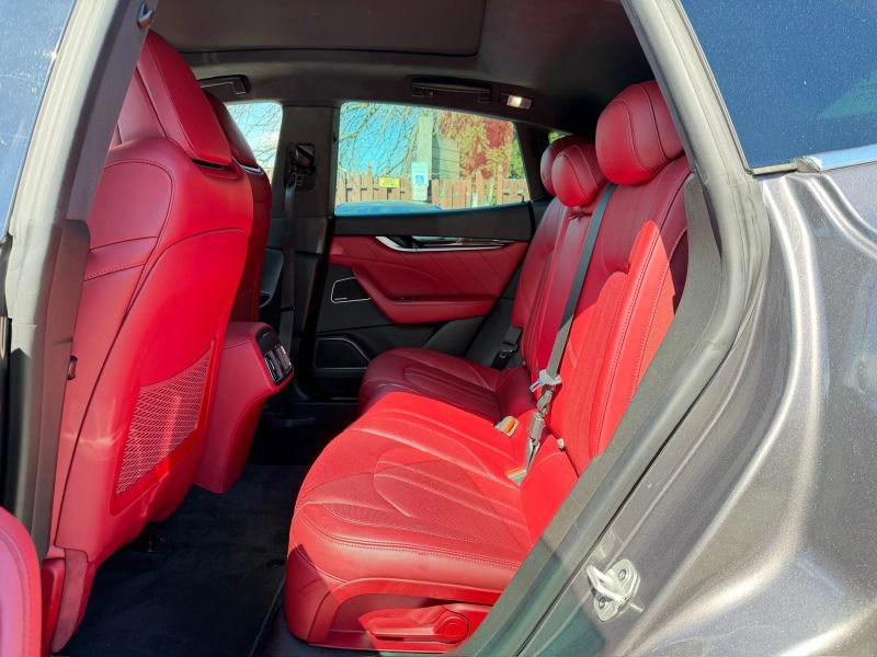 Used 2020 Maserati Levante GranSport image 15