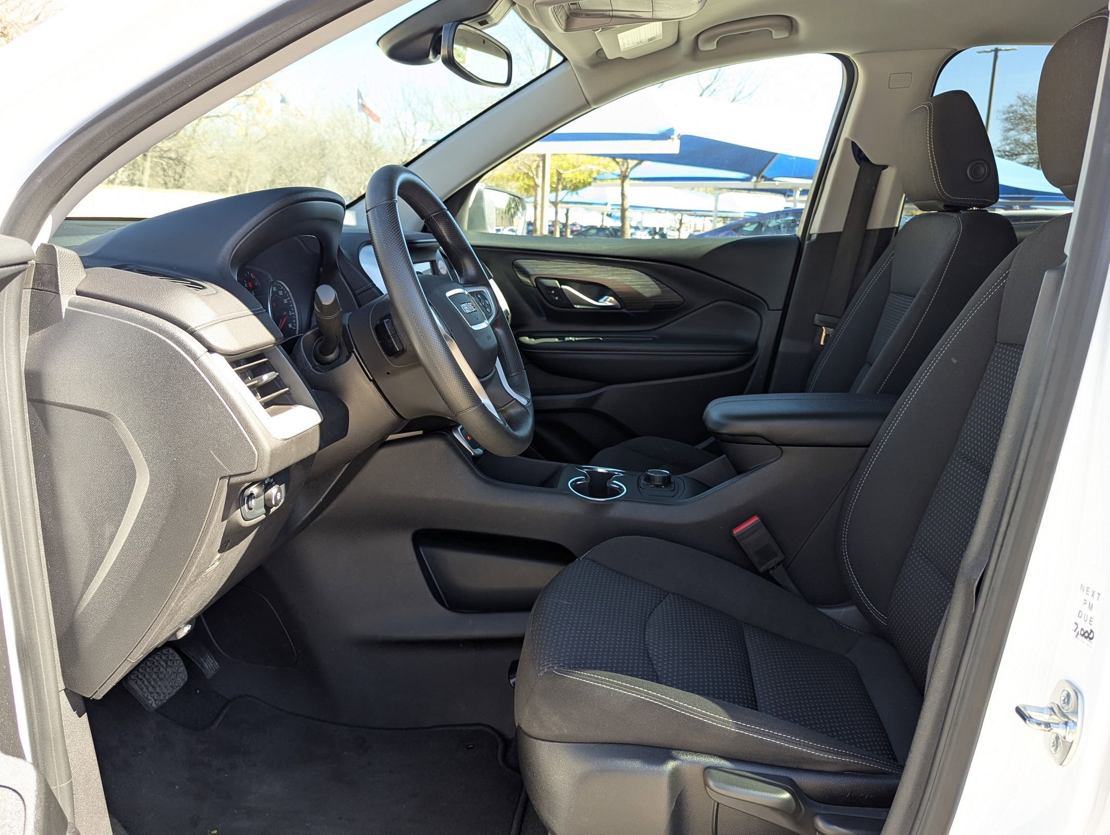 Used 2024 GMC Terrain SLE image 10