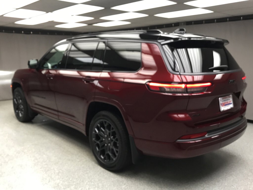 New 2026 Jeep Grand Cherokee L Summit AWD/4WD image 2