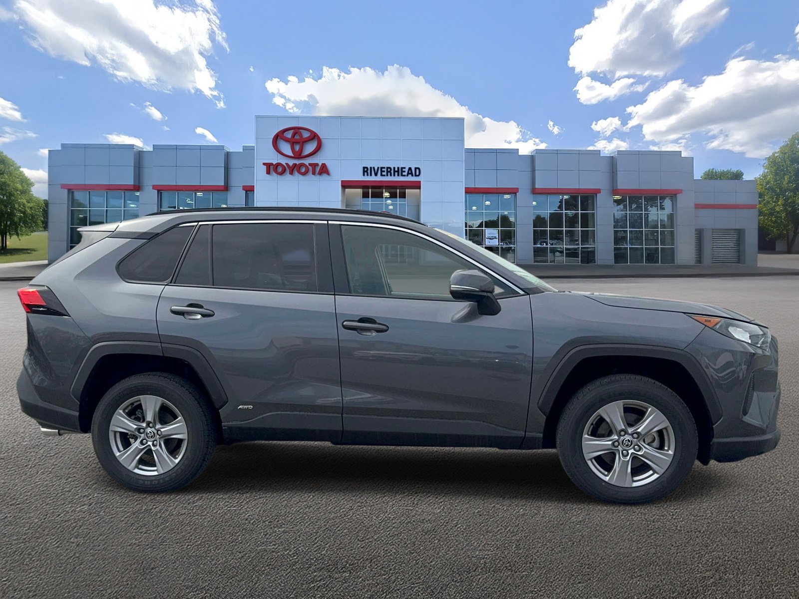 Certified 2022 Toyota RAV4 LE w/ Carpet Mat Package (TMS) image 4