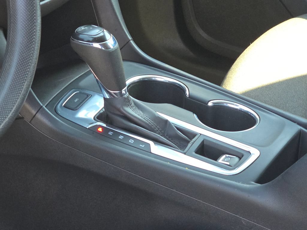Certified 2020 Chevrolet Equinox LT AWD/4WD image 24