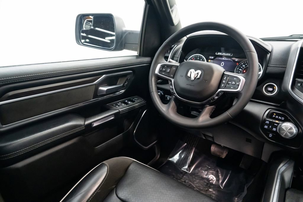 Used 2025 RAM 1500 Laramie image 12