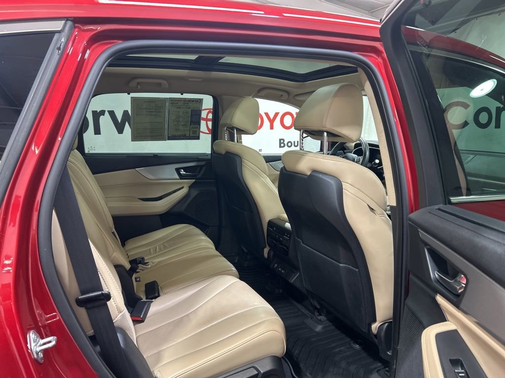Used 2024 Acura MDX SH-AWD w/ Technology Package image 16