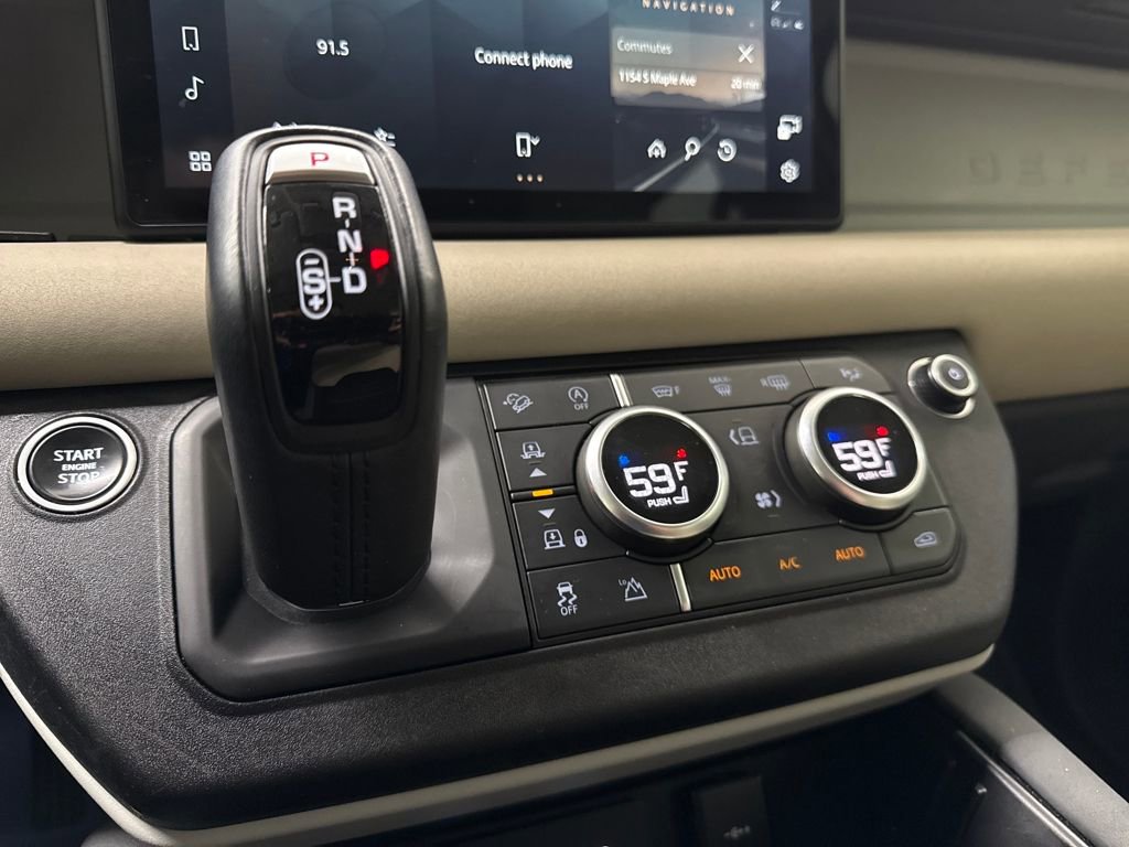 Used 2020 Land Rover Defender 110 SE image 24