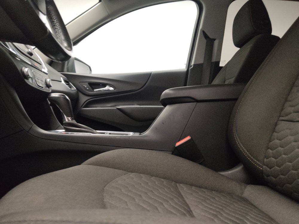 Used 2019 Chevrolet Equinox LT FWD image 17