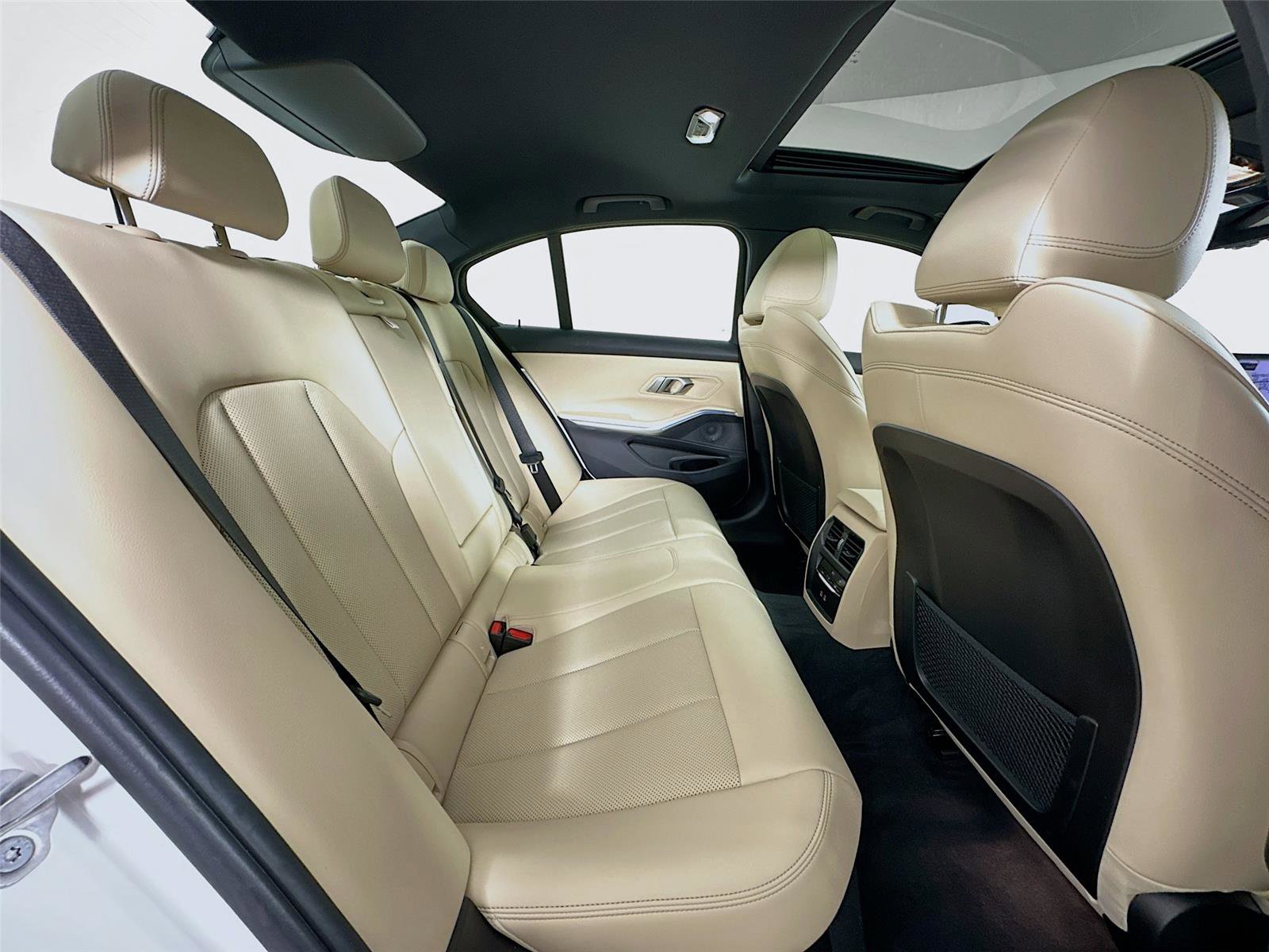 Certified 2023 BMW 330e xDrive w/ Driving Assistance Package image 28