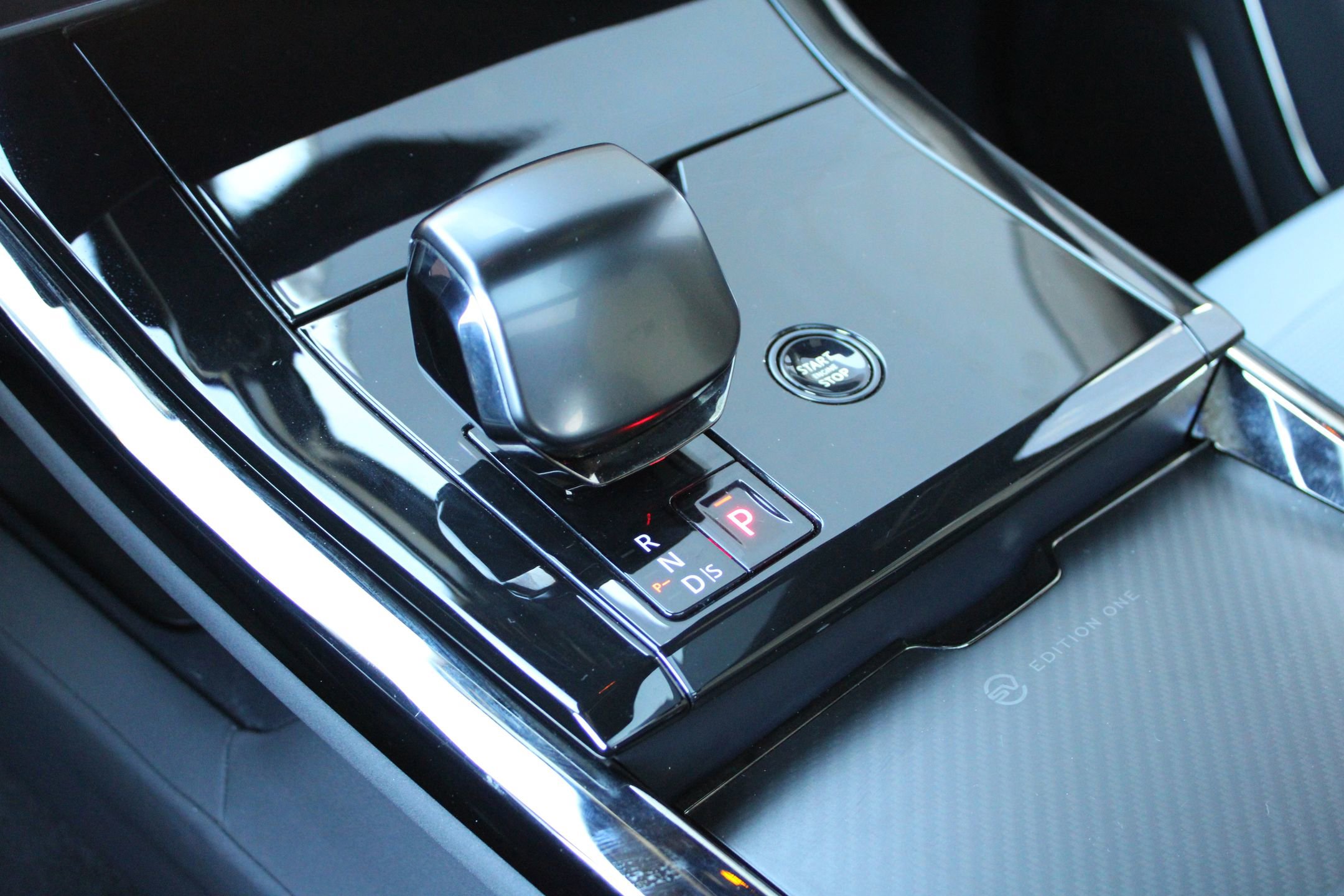 Used 2024 Land Rover Range Rover Sport SV Edition One Carbon Bronze image 19