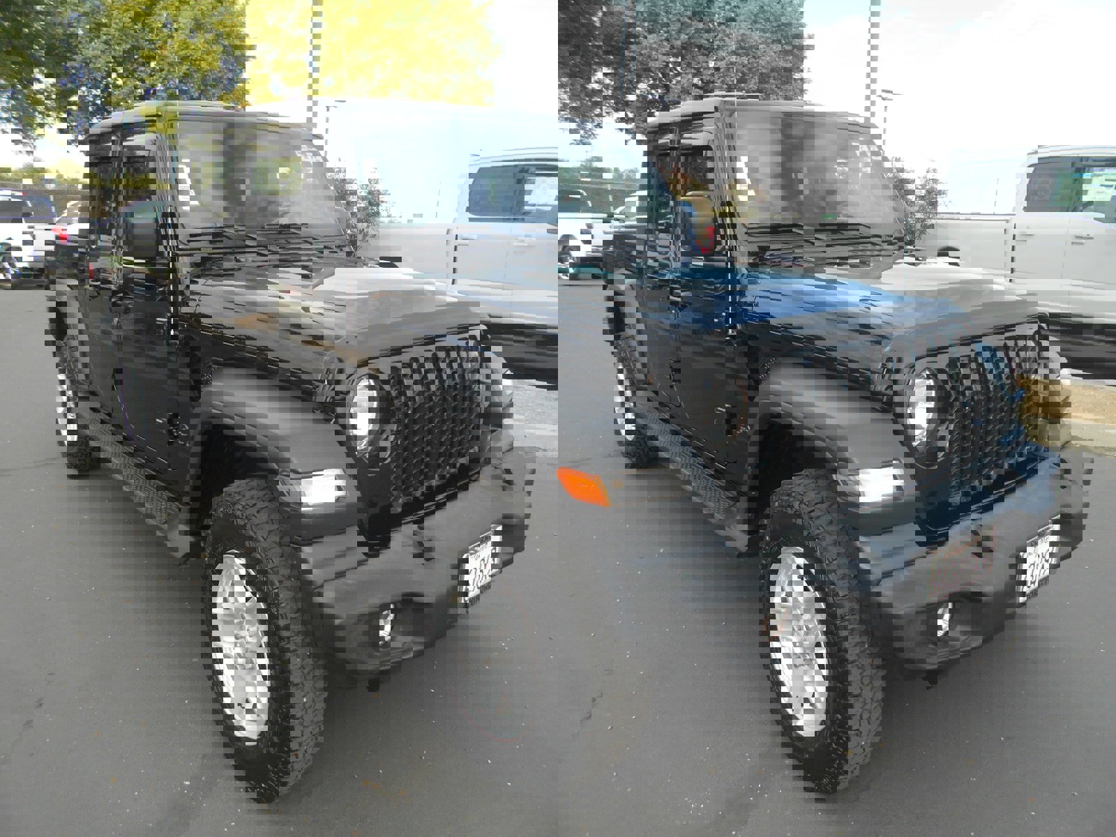 Used 2020 Jeep Gladiator Sport w/ Quick Order Package 24S image 6