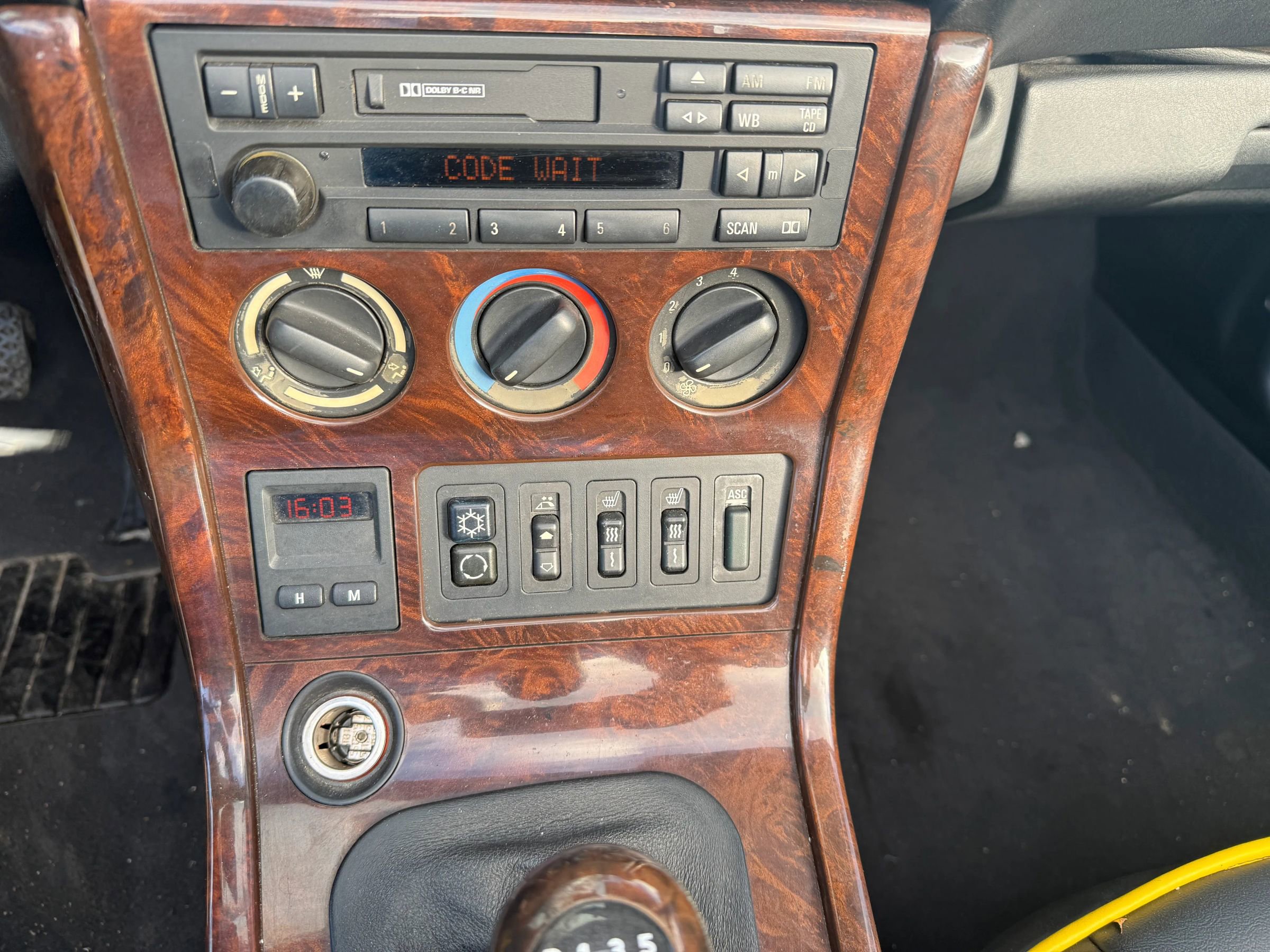 Used 1998 BMW Z3 2.8 image 19