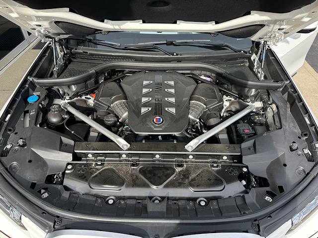 Used 2025 BMW ALPINA XB7 image 15