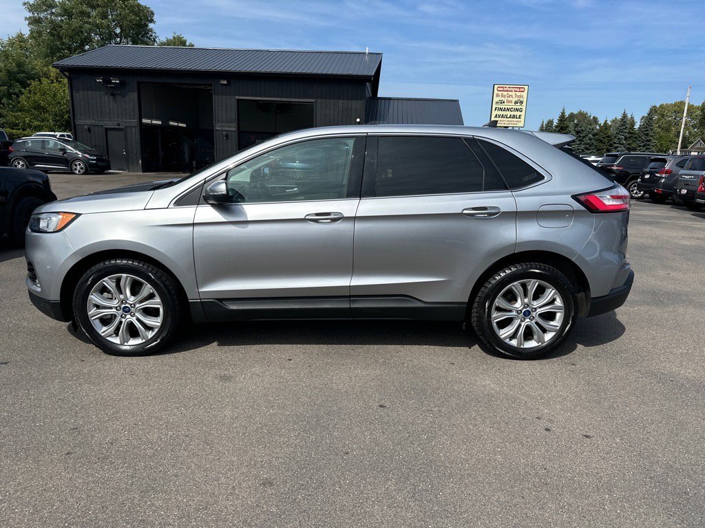 Used 2021 Ford Edge Titanium w/ Cargo Accessory Package AWD/4WD image 5