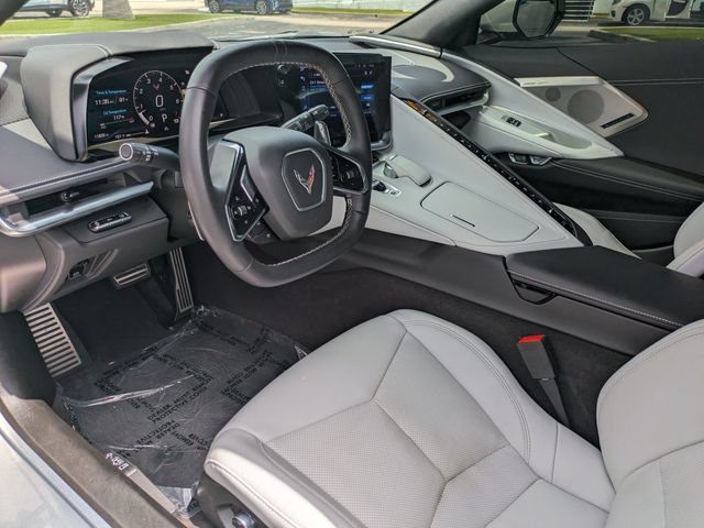 Used 2024 Chevrolet Corvette Stingray Preferred Conv w/ Z51 Performance Package RWD image 17