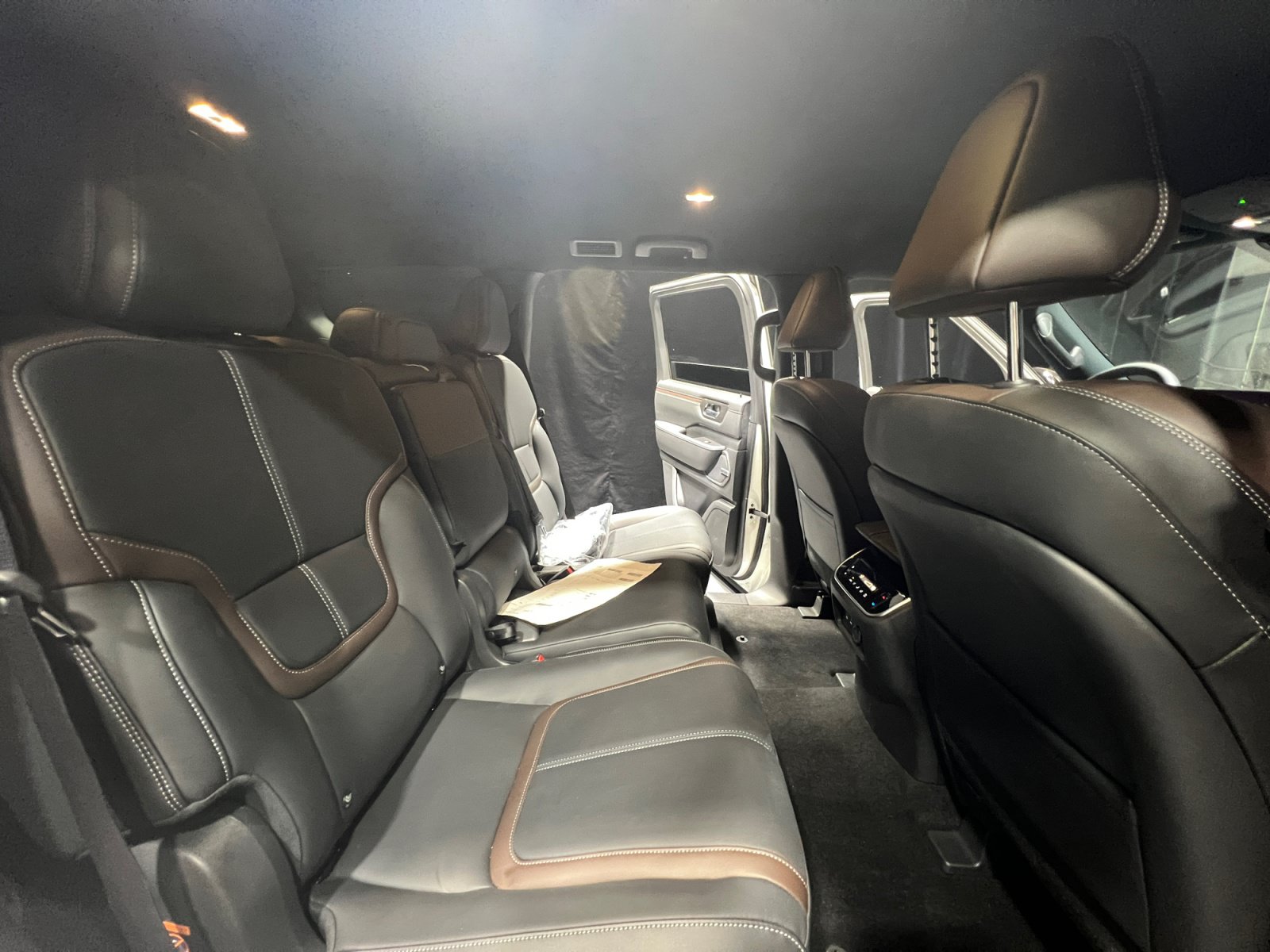 New 2026 Nissan Armada SL AWD/4WD image 18