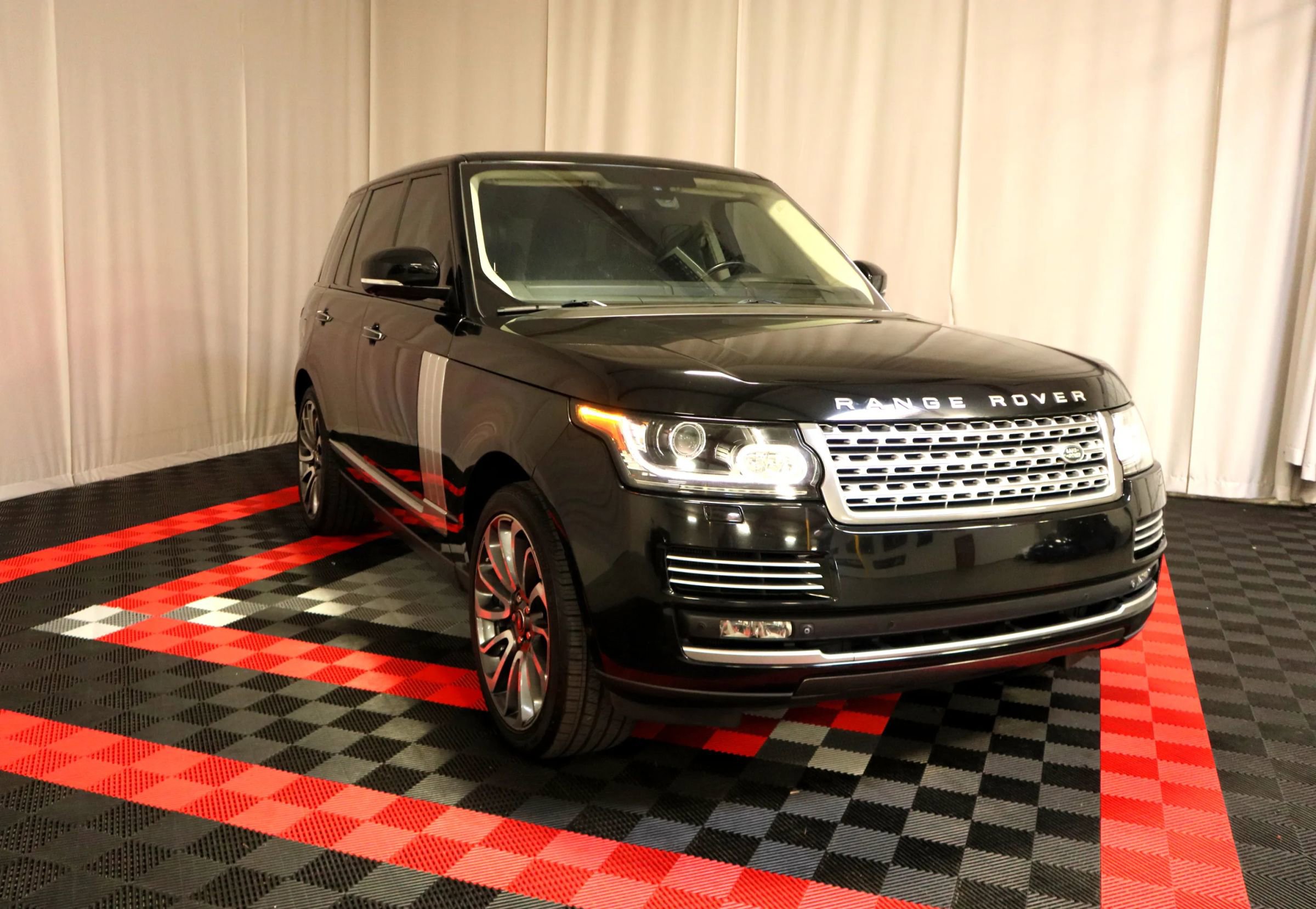 Used 2015 Land Rover Range Rover Autobiography image 7