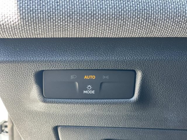 Used 2026 Volkswagen Tiguan S FWD image 18