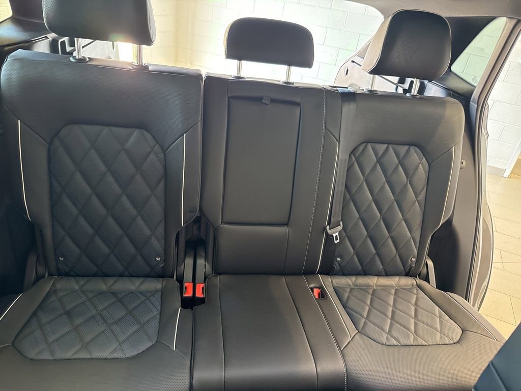 New 2026 Volkswagen Atlas Cross Sport SEL Premium R-Line image 15