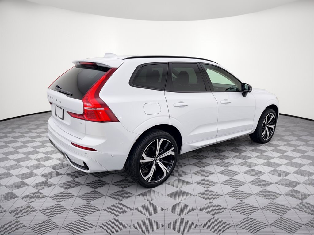 Used 2024 Volvo XC60 B5 Ultimate AWD/4WD image 9