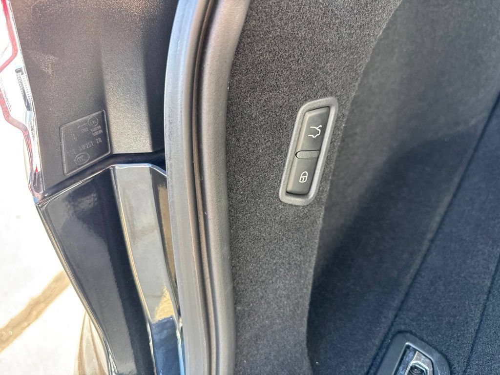 Used 2022 Maserati Levante Modena AWD/4WD image 6