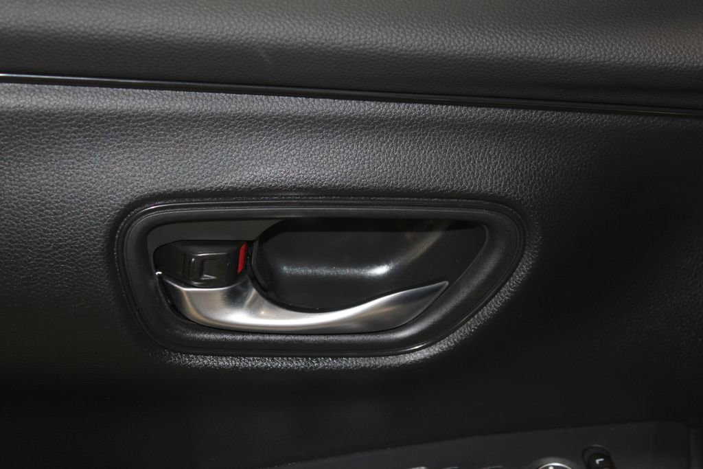 Certified 2025 Honda HR-V EX-L image 8